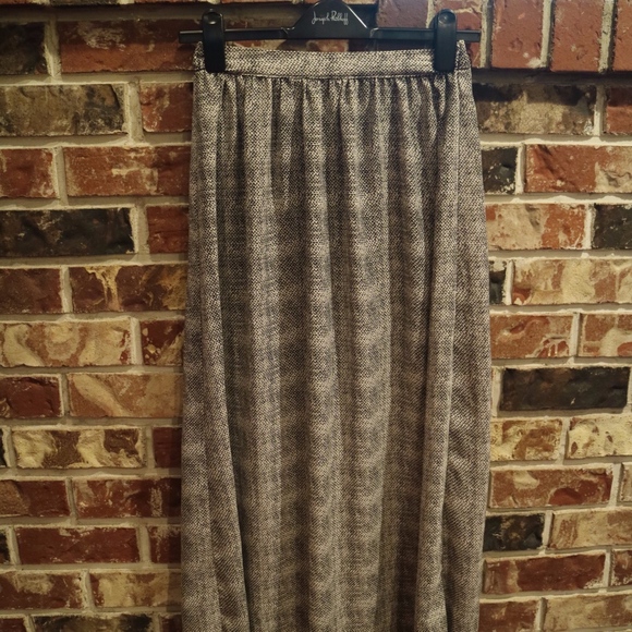 White and Black Maxi Skirt - Picture 1 of 1